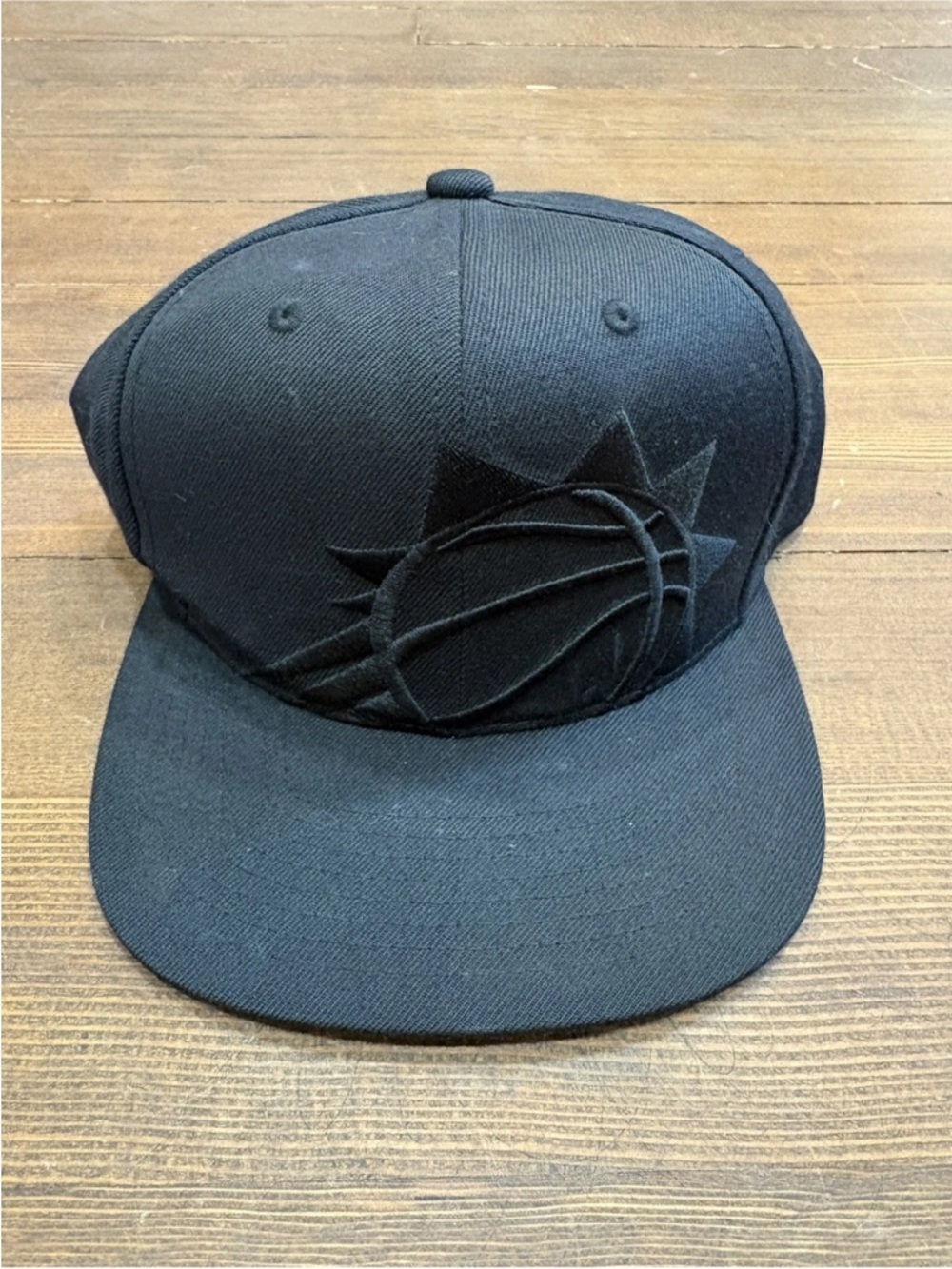 Mitchell & Ness All-Black Embroidered Suns Basketball Snapback Hat